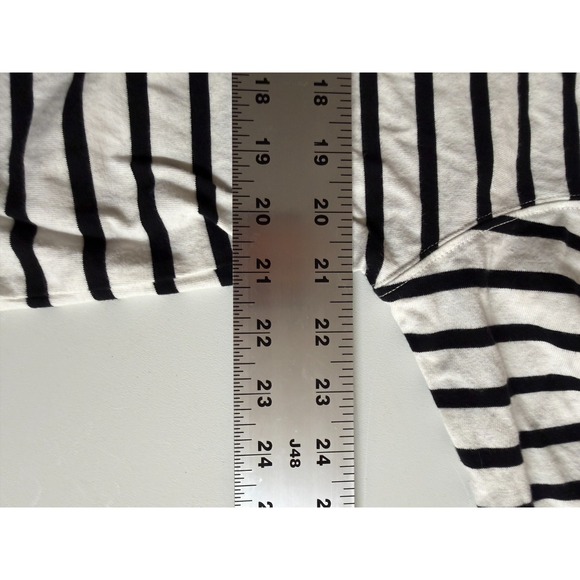 Old Navy Classic Striped Long Sleeve Tee - Size Large - Picture 4 of 5